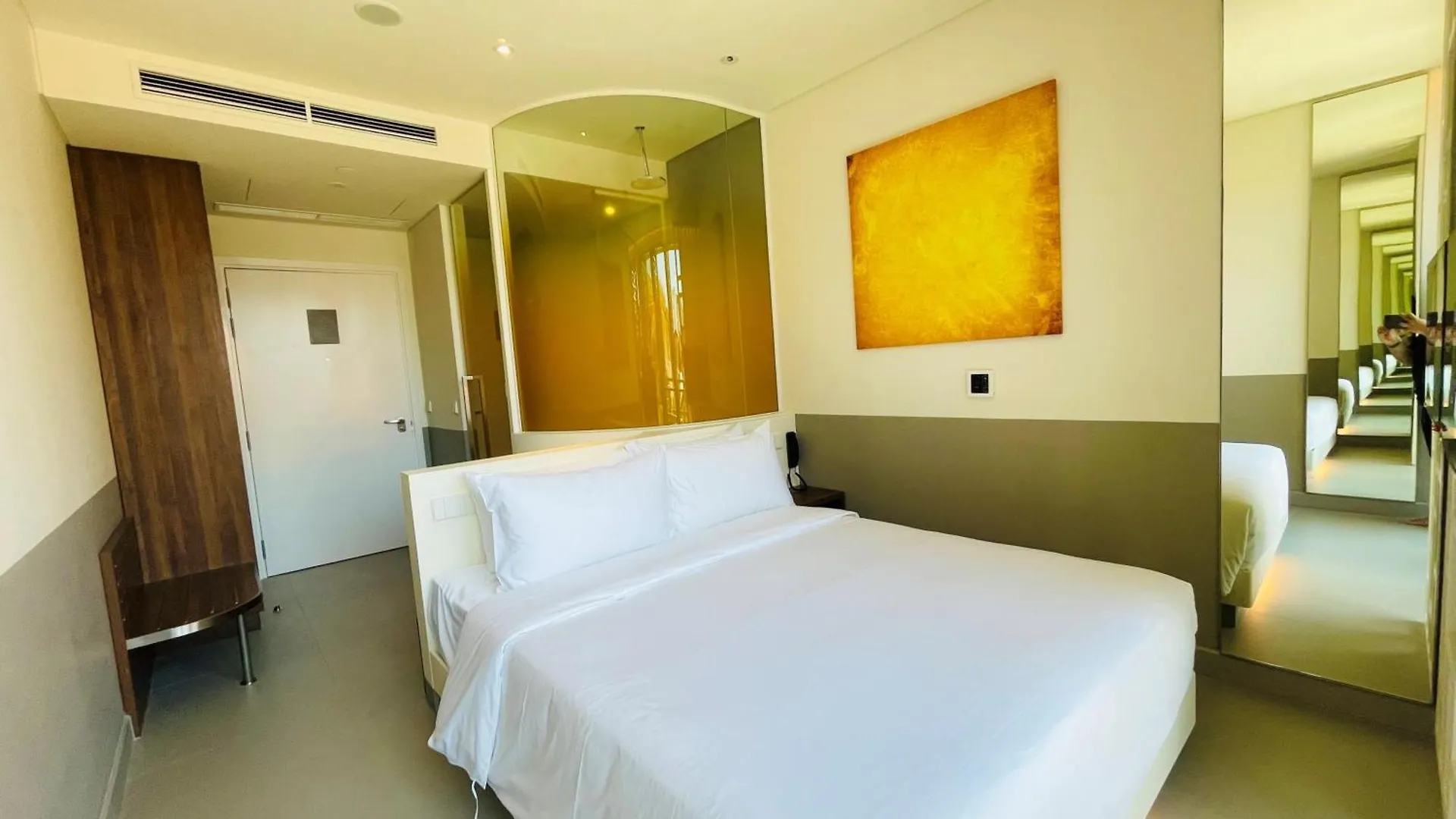 Wink Hotel Saigon Centre - 24Hrs Lifestyle Stay Ho Chi Minh-staden